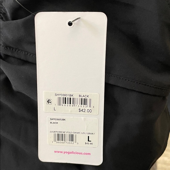 NWT Women's Yogalicious Lined Athletic 2-in-1 Mesh Shorts Black Large - Picture 6 of 9